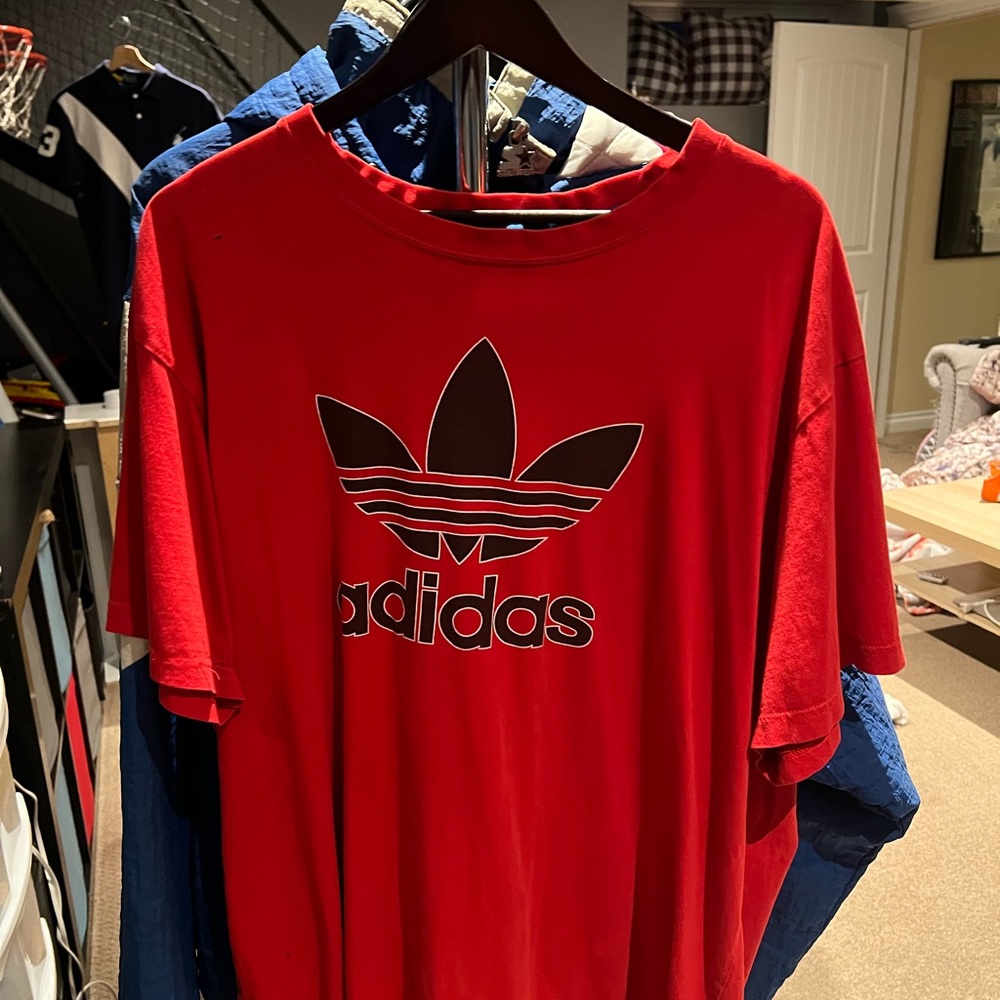 Adidas big logo tee